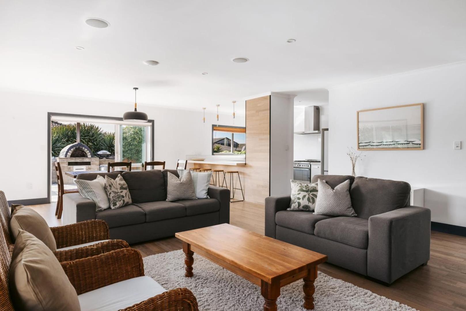 Seaside Beach Retreat - Outdoor living Villa Mount Maunganui Buitenkant foto